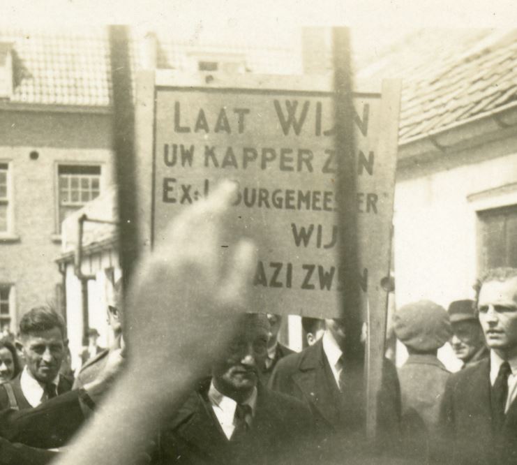 krantebericht over de opsluiting